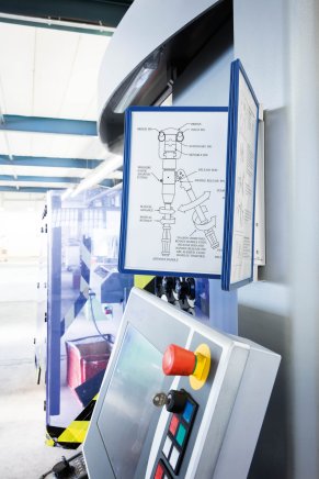 Magnetický držák VARIO MAGNET WALL 5 - 9